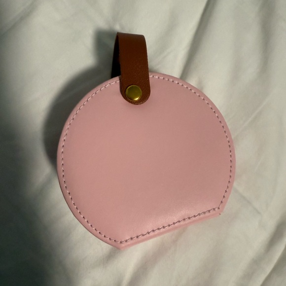 Small Pink Jewelry Travel Organizer. With snap closure and handle. NWOT - Picture 1 of 3
